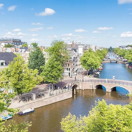 Tolstraat Family House *